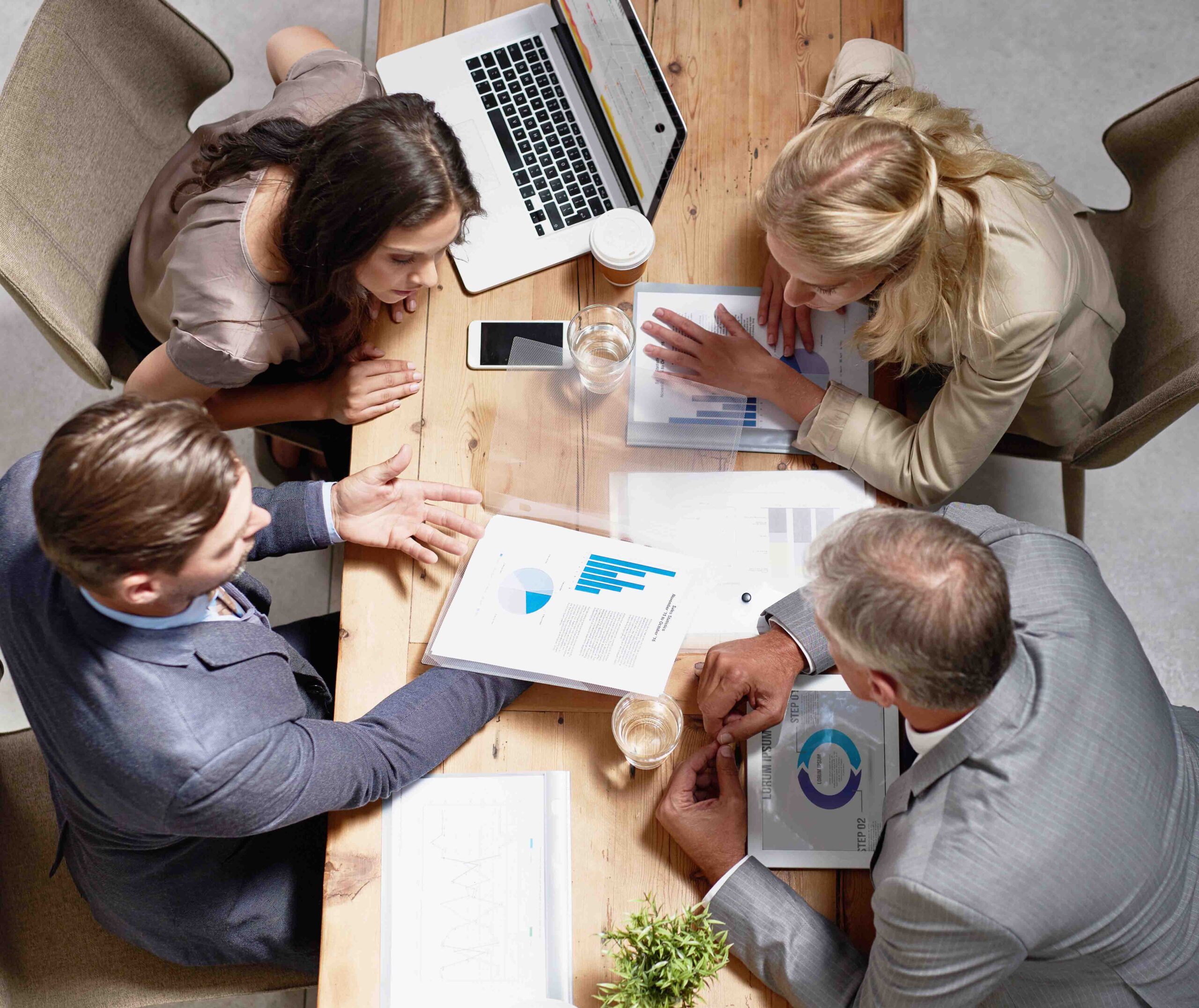 Zoho Analytics Features 2025