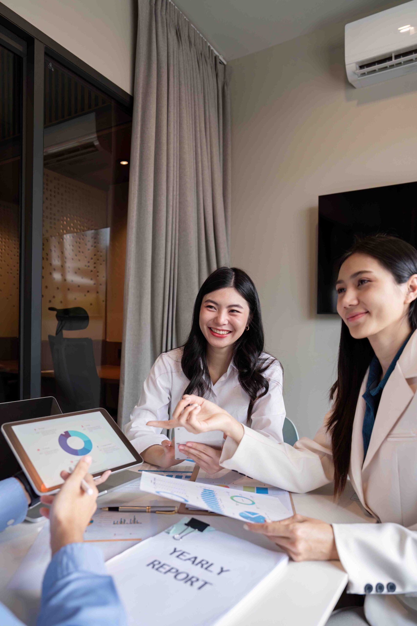 Zoho Consulting Services by Evoluz Global Solutions